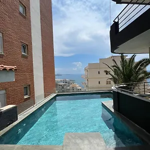 Apartment Paradiso, Sarande